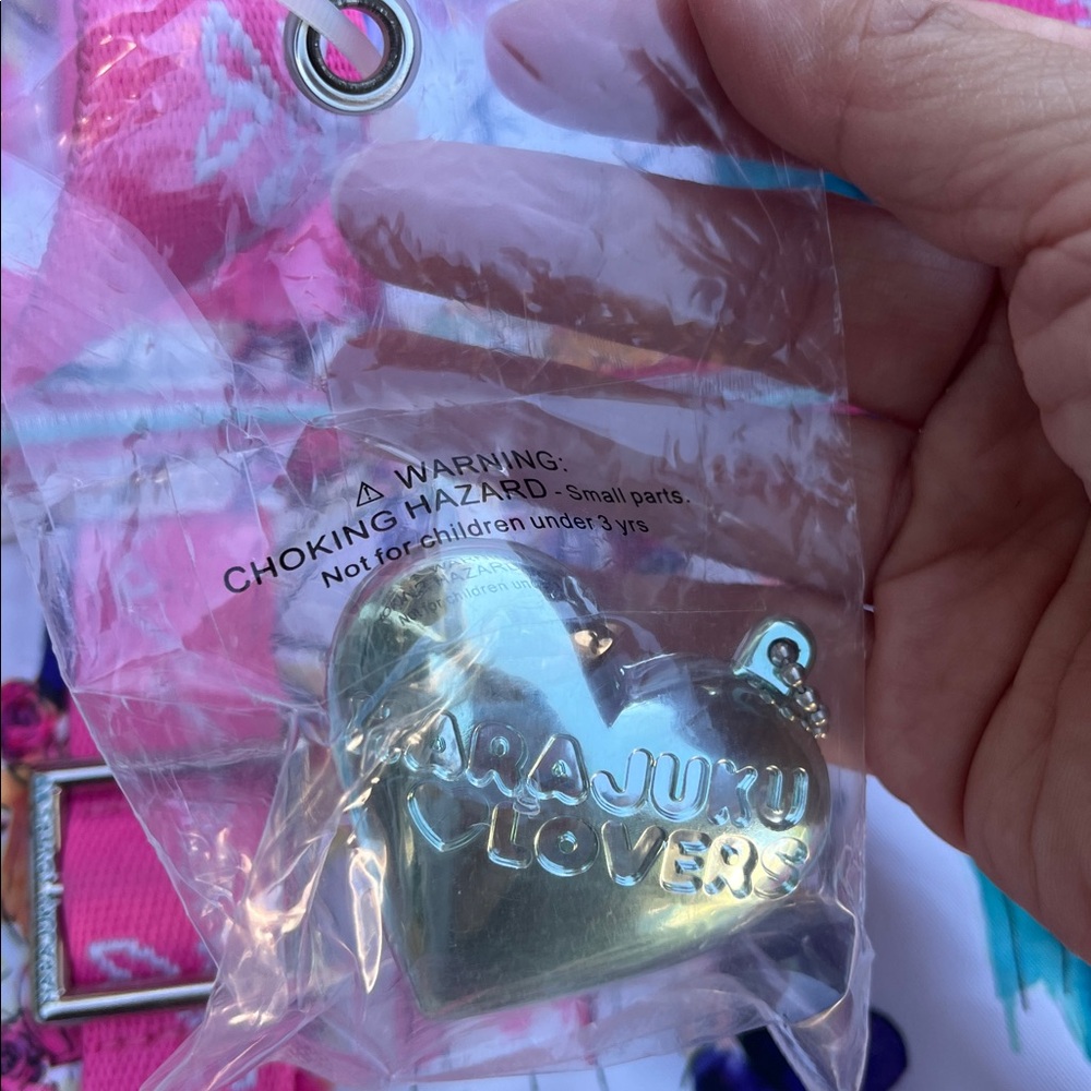 Harajuku Lovers Crossbody Bag - Picture 3 of 5